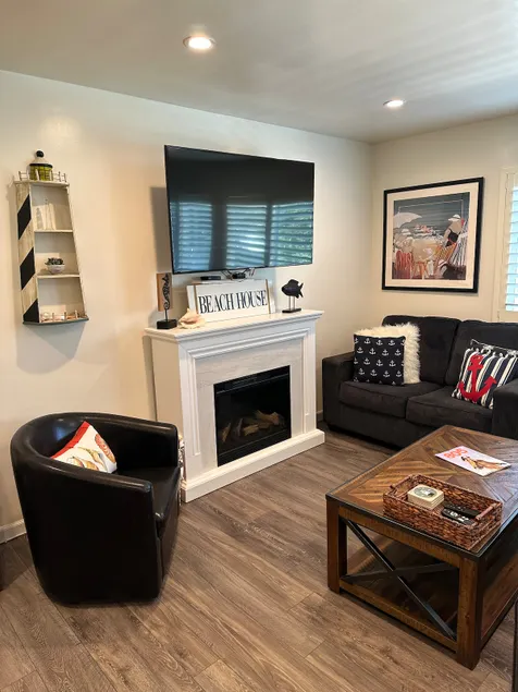 Carpinteria Beach Retreat - Image 1