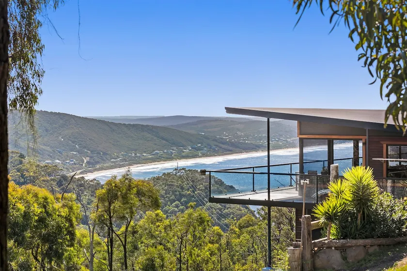 Big Hill Rustic Retreat - Image 1