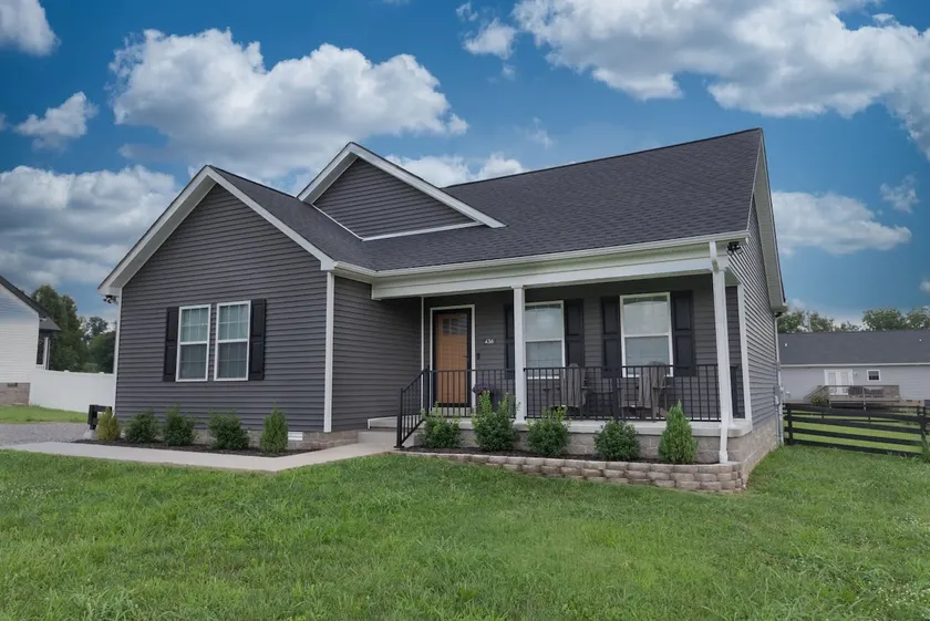 Best place at the lake for families! - Image 1