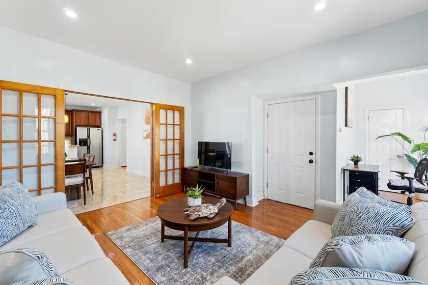 Manhattan Gateway| 3BR Terrace |15 min to NYC - Image 1