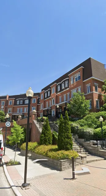 ThornHill Condo townhouse - Image 1