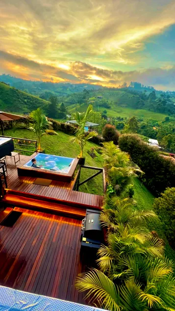 Sun Palm Cabin: Nature and Comfort in El Peñol! - Image 1