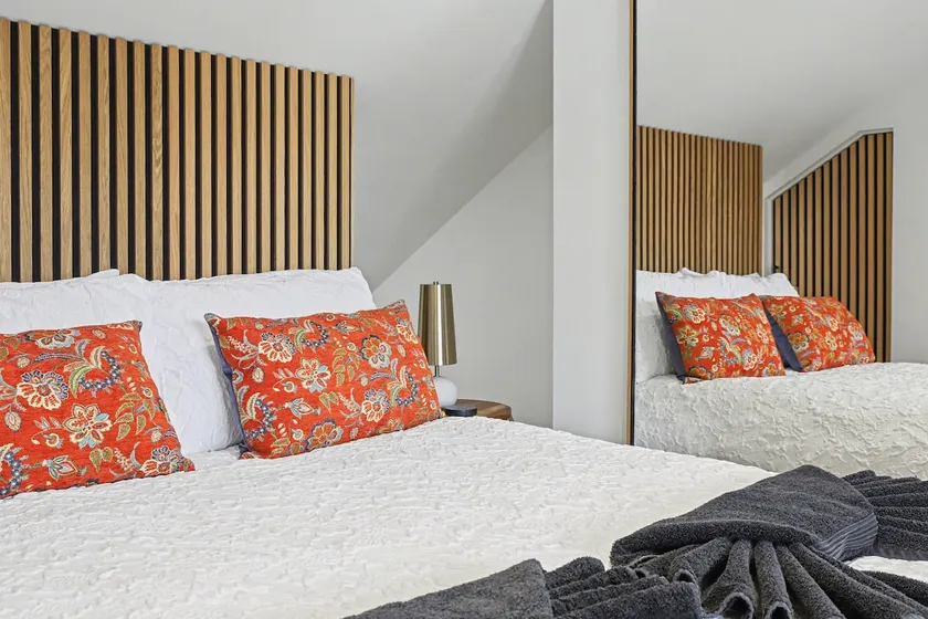 Stay in Style, Two Bed! - Image 1