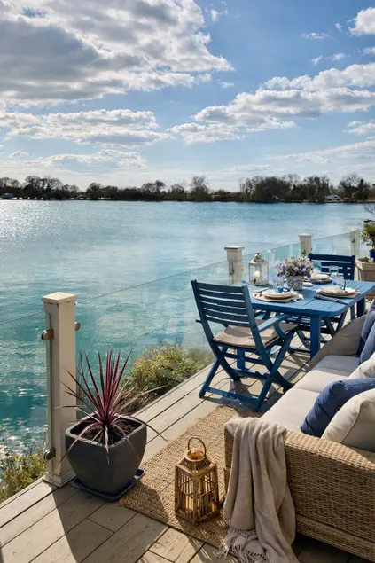 Lodge : Beautiful Lake View & Sleeps 6, 2 bathroom - Image 1