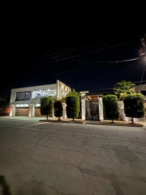 Luxurious Residence in Exclusive Area of Mexicali - Image 1