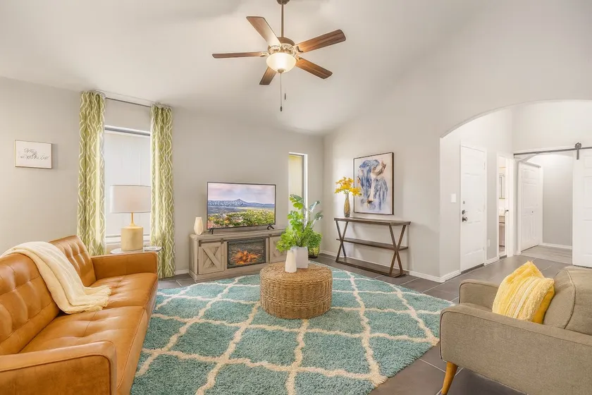 Pet Friendly • El Paso Desert Views - Image 1