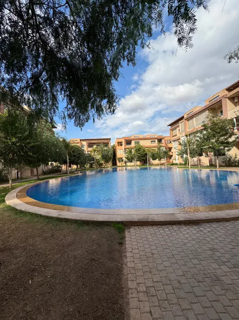 POOL • Central Location• 3BR A/C • Parking •Secure - Image 1