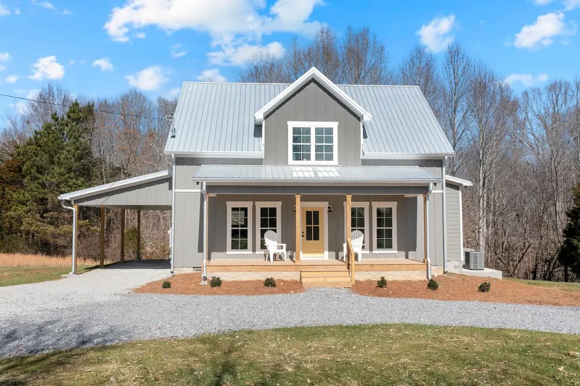 New Retreat Near Normandy Lake - Image 1