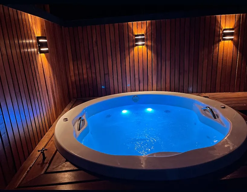 Ref2 loft 200 mtr beach with jacuzzi - Image 1