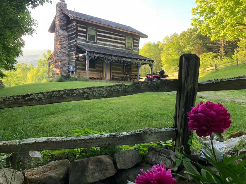 Mountain View Cabin - Image 1