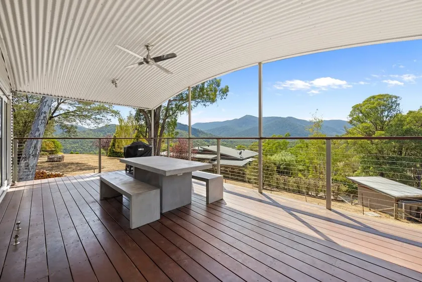 Eagles Nest - Merrijig - Sleeps 10 - Image 1