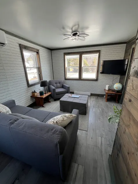 Spare House - Image 1