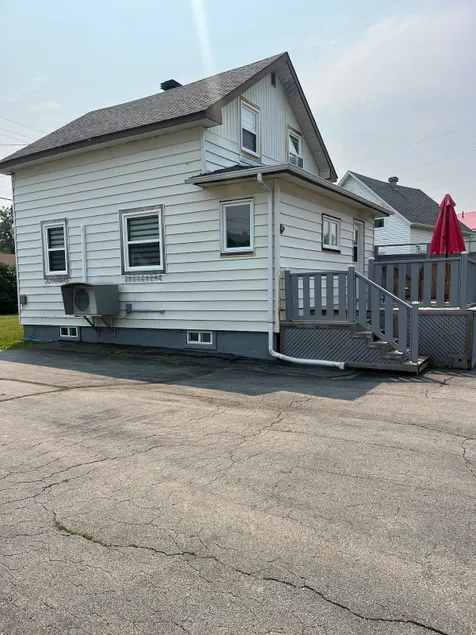Spare House - Image 1
