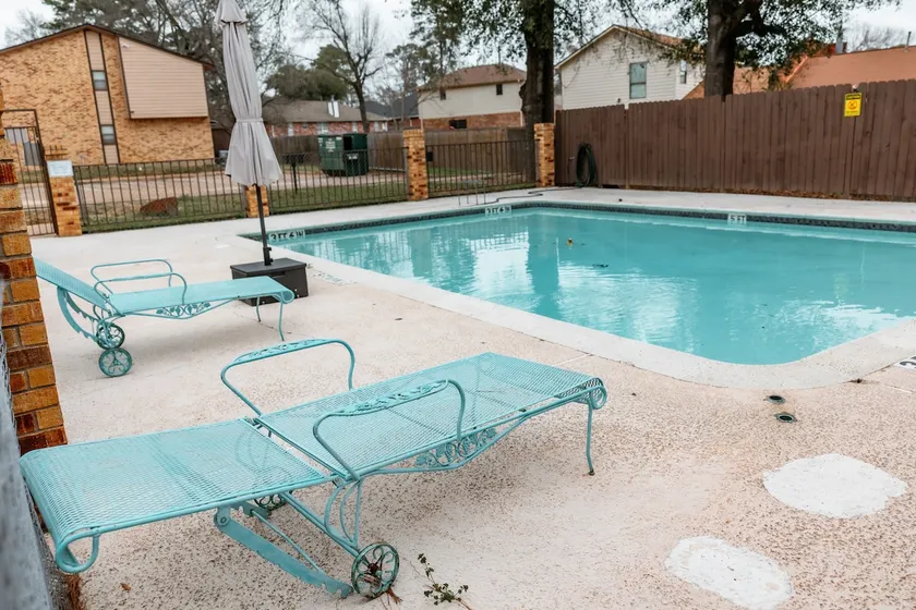 Cozy Huntsville Condo | 2BR Near SHSU/Pool/WIFI - Image 1