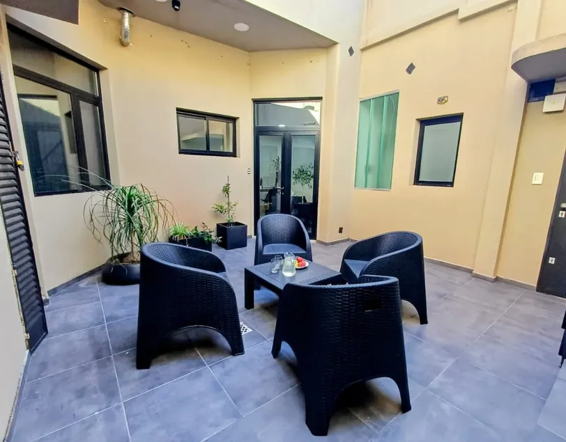Pet-Friendly Oasis with Patio, Grill and Bike - Image 1