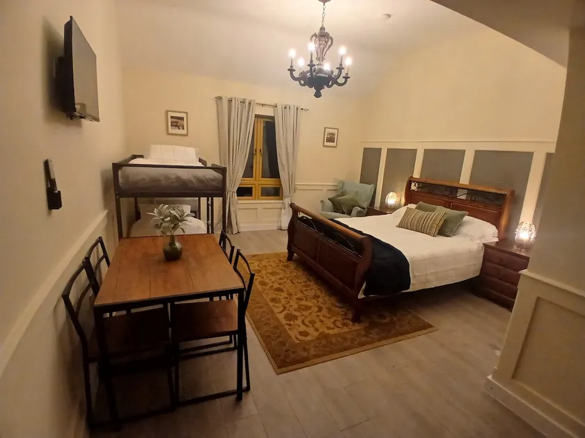 Studio Apartment -close to Emerald Park - Image 1