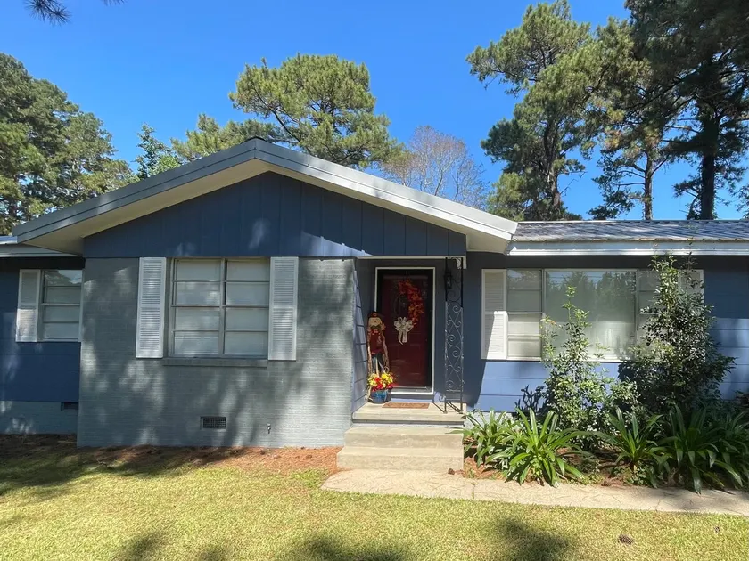 The Bardwell Bungalow - Image 1