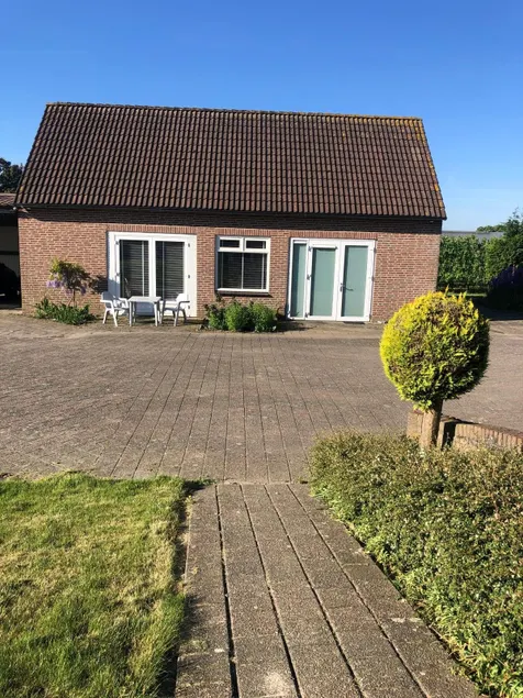 Delightful enjoyment on a rural property - Image 1