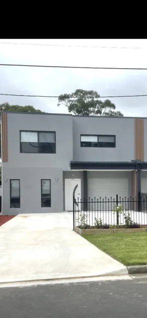 Quiet Spacious Family House - Image 1