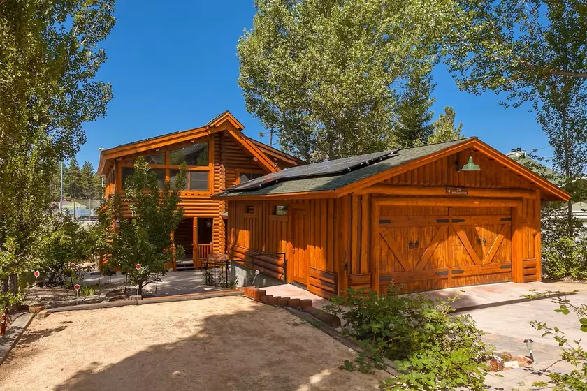 Eagle Point Lake Front/View Log Cabin; LC 20160161 - Image 1