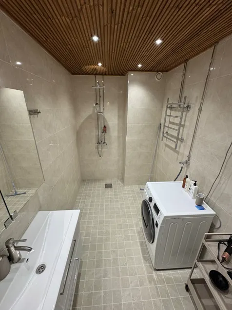 2 bedroom apartment with balcony in the city center - Image 1