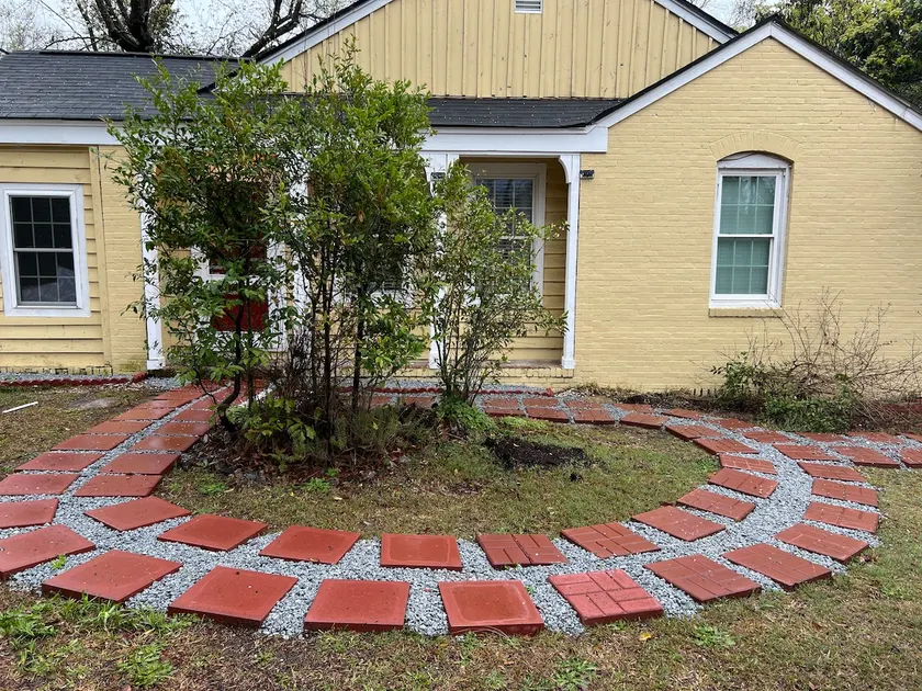 Cute 2 bedroom home ! - Image 1