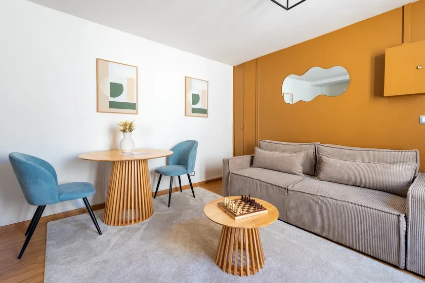 The Comfortable - Image 1