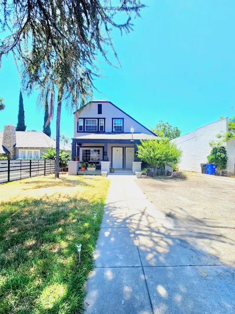 2BR Downtown SanBernardinoDuplex - Image 1