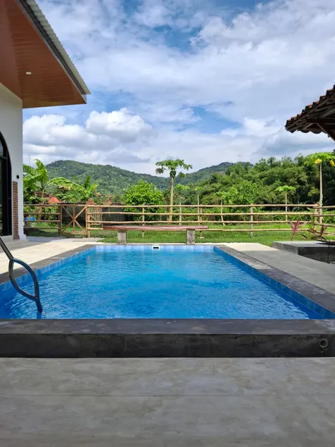 Panoramic modern villa with pool - Image 1