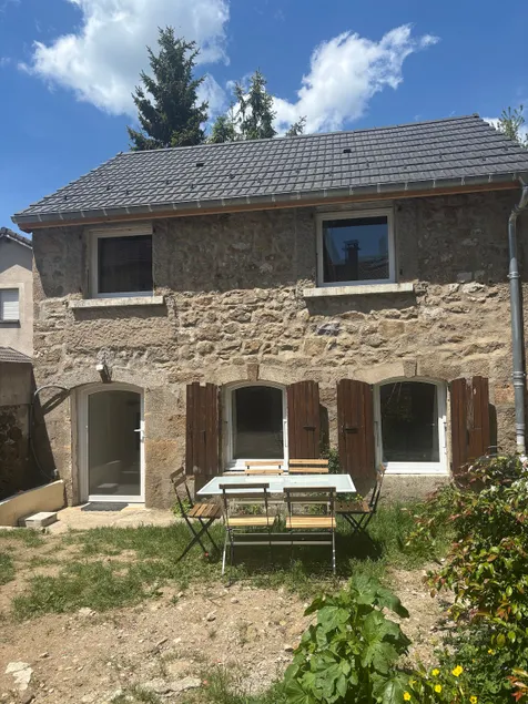 Charming house in the center of Saint-Agrève - Image 1
