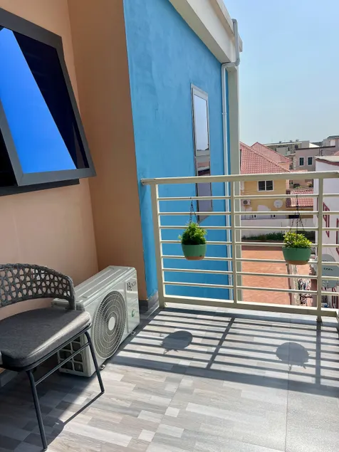 Cozy Apartment, 15 mins to Airport - Image 1