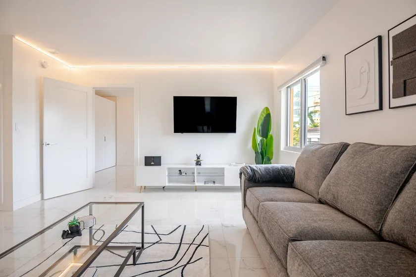 SoFi 2Bed/2Bath Beachfront Condo - Image 1