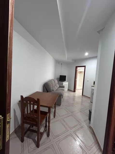 Studio with balcony (2) - Image 1