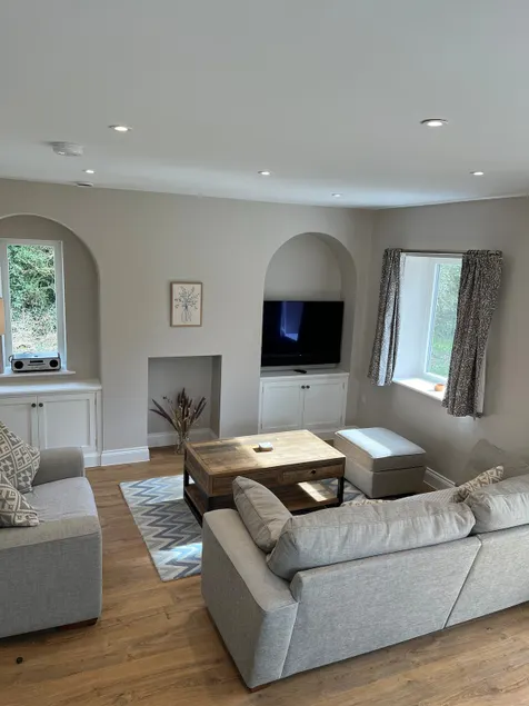 Spacious annexe close to Lacock. - Image 1