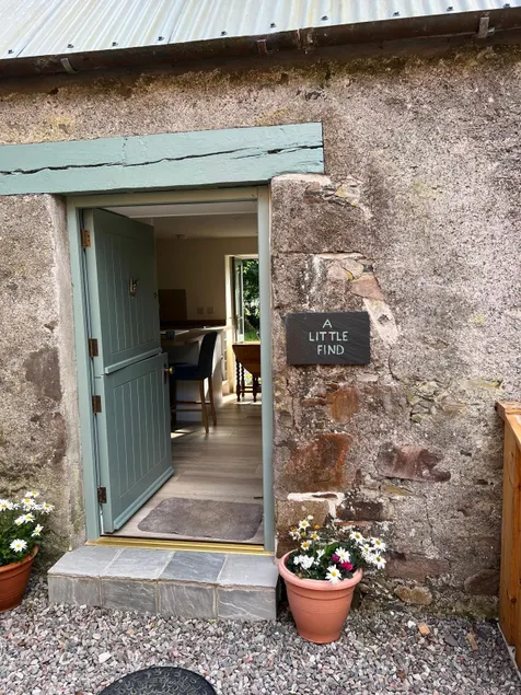Secluded Stylish Coastal Hideaway, Skye View NC500 - Image 1