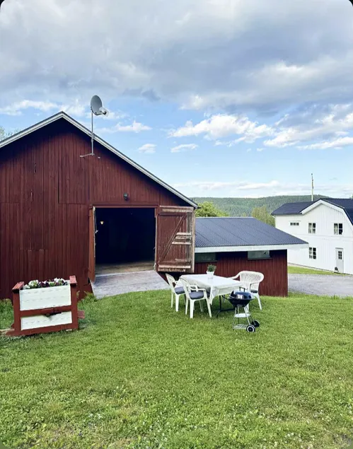 Rural studio apartment - Image 1
