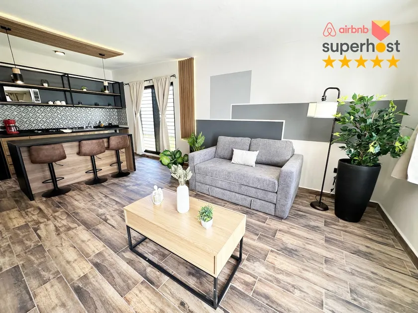 Modern apartment close to the best events - Image 1