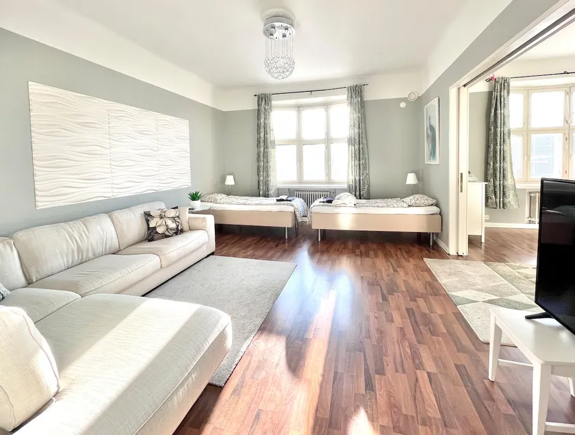Stylish city home with stunning views 76 m2 - Image 1