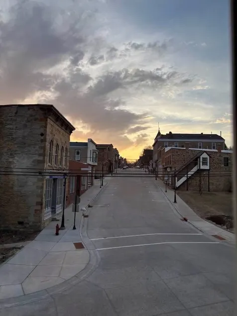 Downtown's Best View at Howdle's Retreat - Image 1