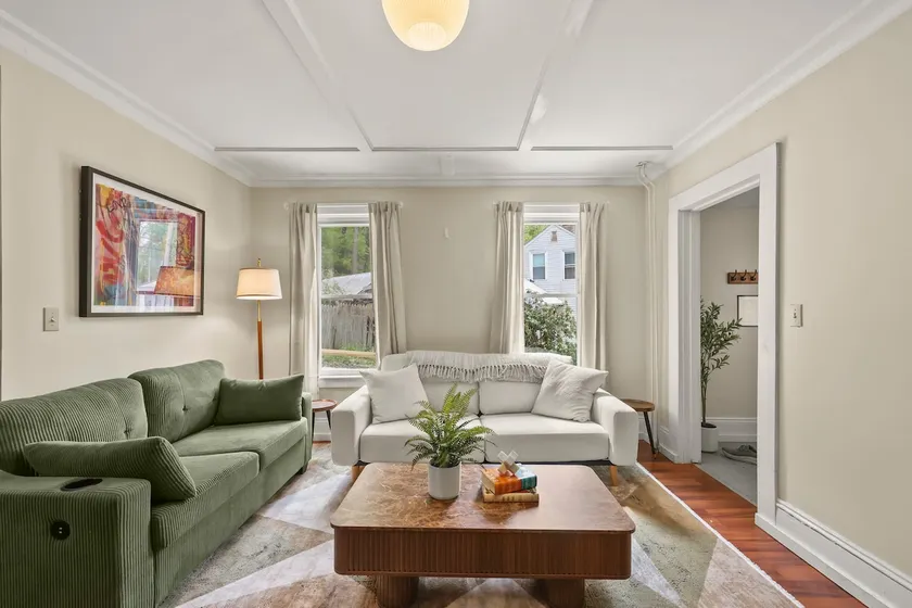 Mill Town Lodge • Sleeps 7 near MASS MoCA - Image 1