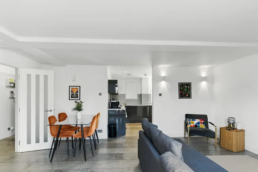 Bright Penthouse in Clerkenwell | Private Terrace - Image 1