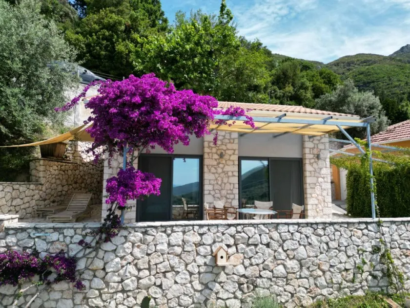 Flora Stone House - Image 1