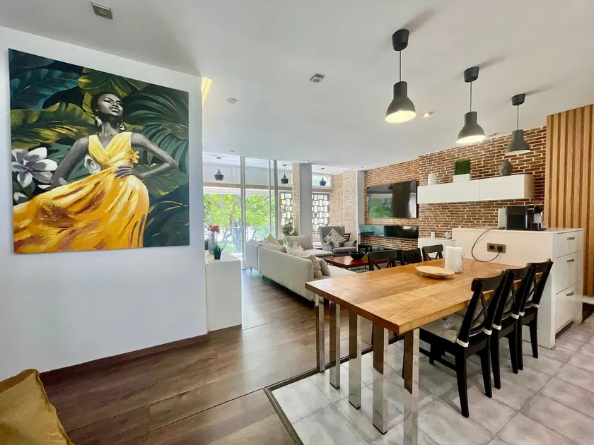 Charming 3 Bedroom Apt in Agdal - Image 1