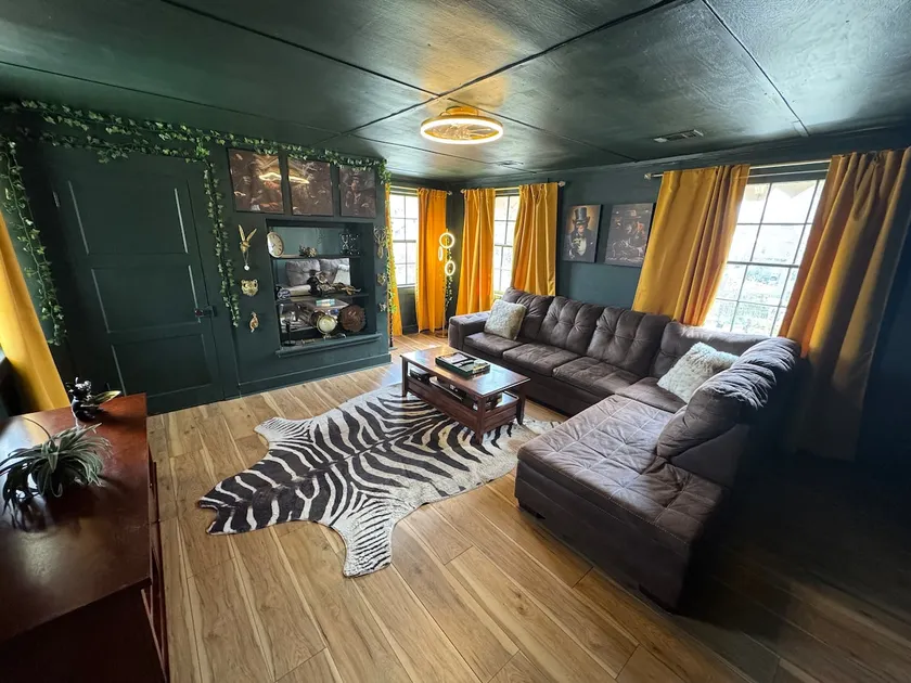 The Animal House w/ a Speakeasy - Image 1