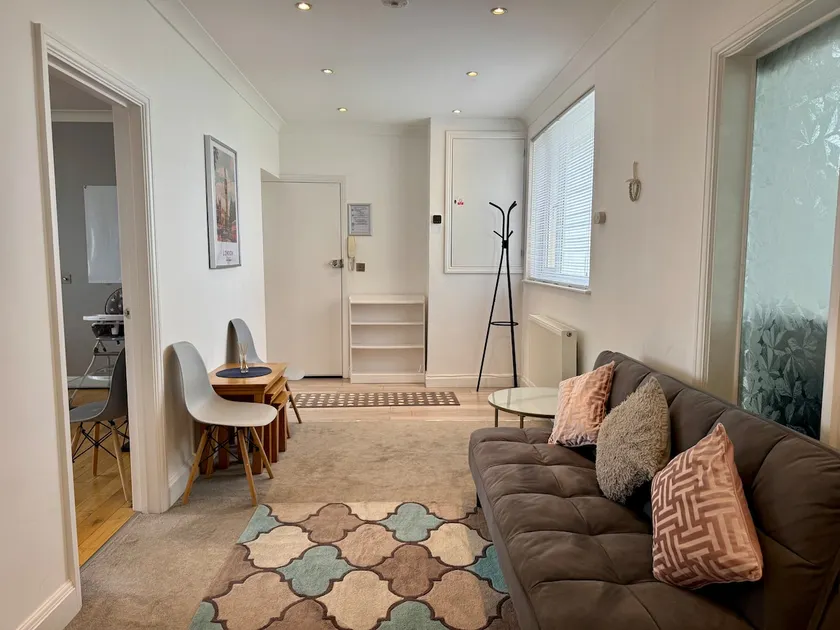 Palm Bay Residency - Image 1