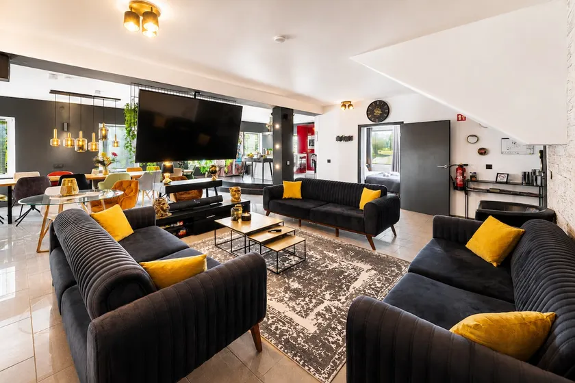 Die16 | Design group house for up to 21 guests - Image 1