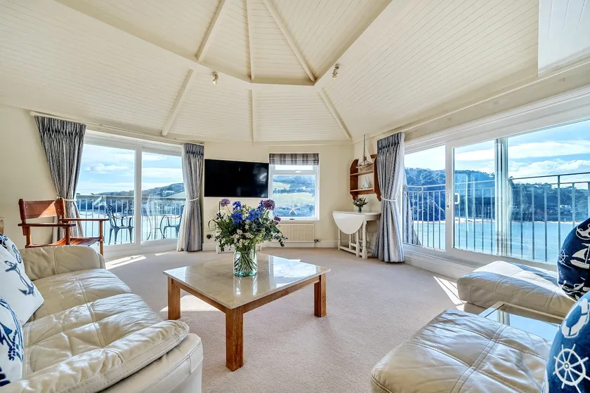 No 46 The Salcombe - Image 1
