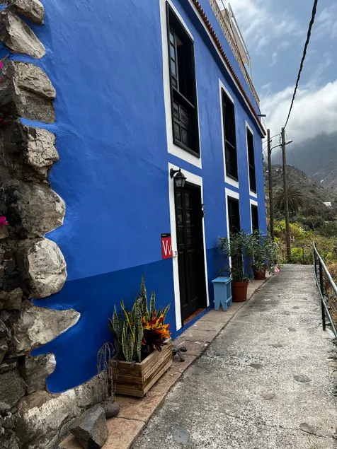 Beautiful Blue House - Image 1