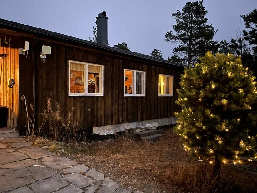 Centrally located. In the middle of a network of hiking trails, on Bjorli - Image 1
