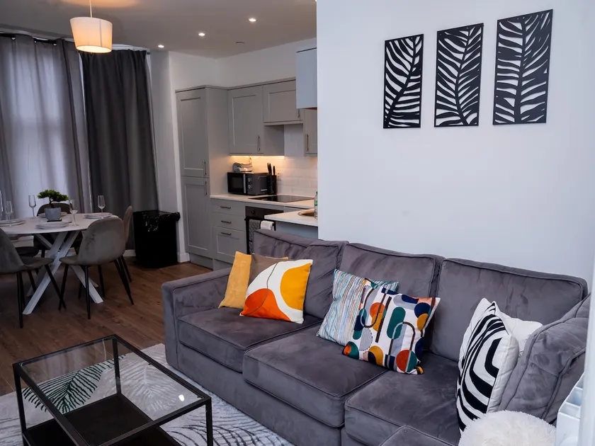 Central Cardiff Apartment - Image 1